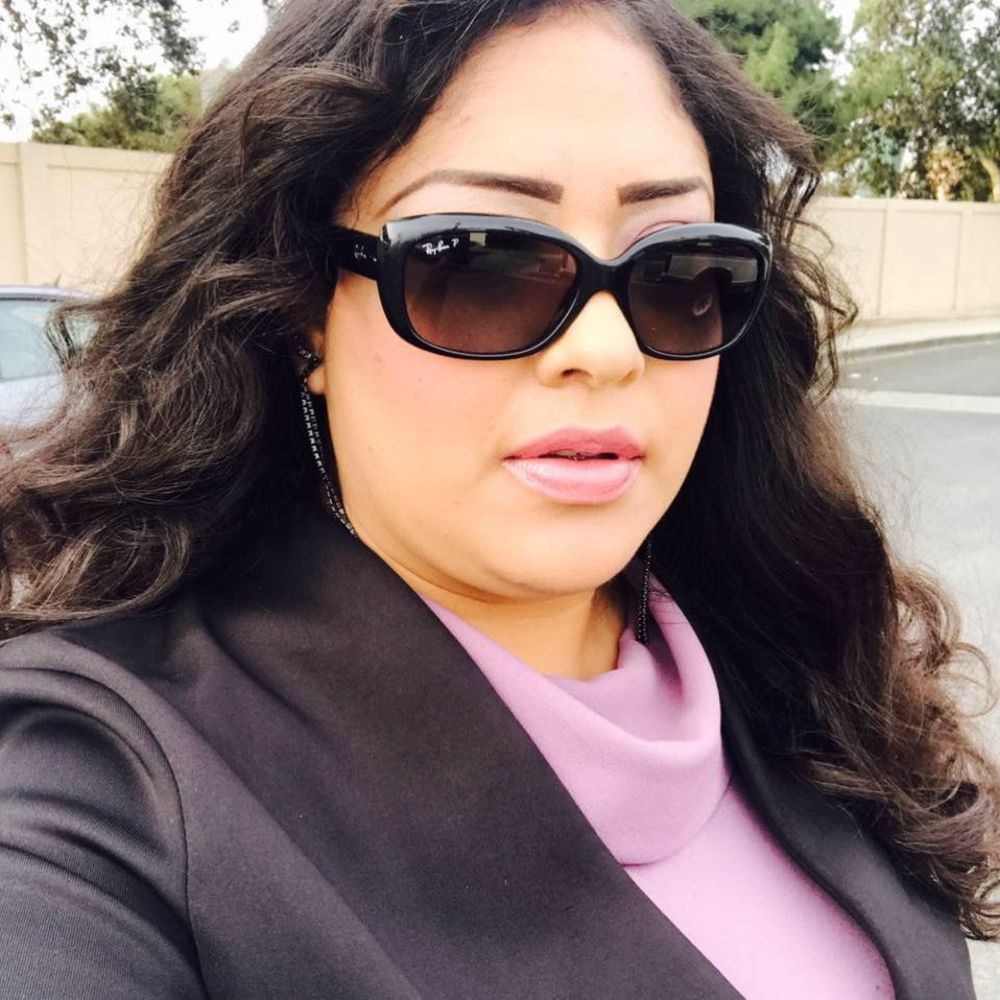 Meet your Posher, Noemi